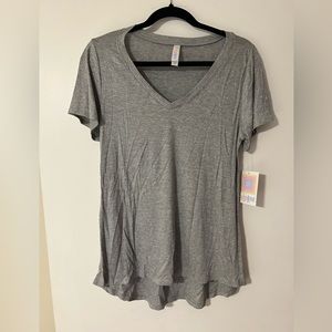 LULAROE. Grey vneck ribbed Christy T. Size XS. NWT.